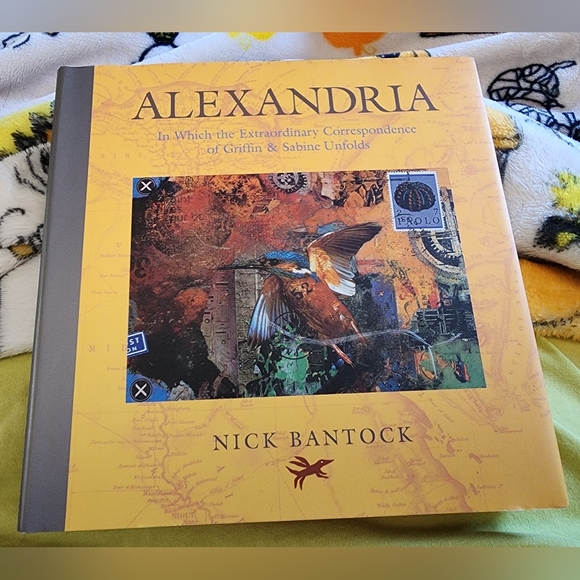 Griffin & Sabine Triology + 4 other Nick Bamtock books - Picture 3 of 14